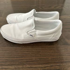 Vans slip ons in white